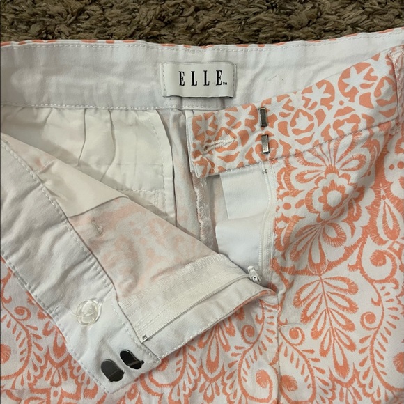 Elle Damask Pink and White Shorts - Size 4 - Picture 2 of 4
